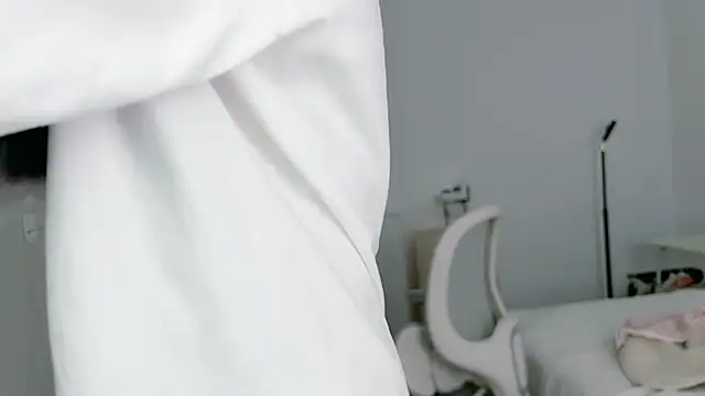 Judy520 online show from November 13, 2025, 1:42 am