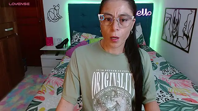 antonella sweet33 online show from October 12, 2025, 9:27 pm