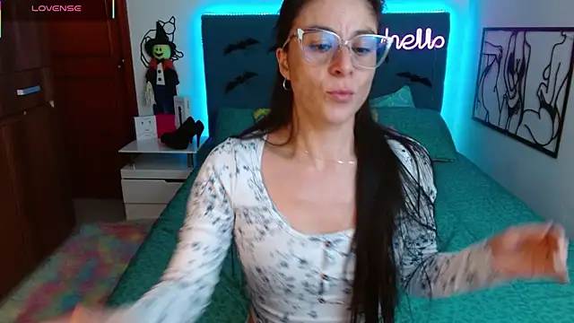 antonella sweet33 online show from October 24, 2025, 10:20 pm