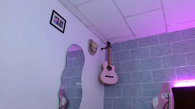 Dakota bumm online show from April 6, 2026, 6:53 pm