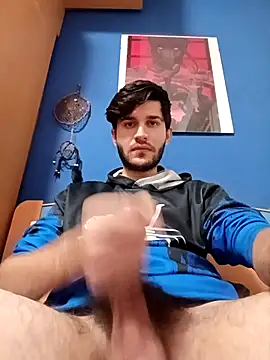 Esti02 online show from November 18, 2025, 9:07 pm