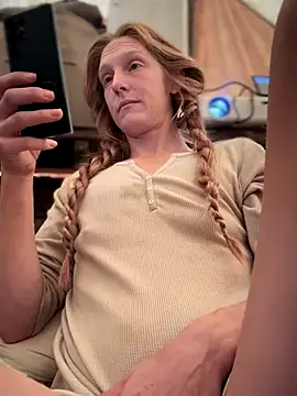 Snapshot of GoldenFlameGoddess chatting on October 13, 2025, 3:46 pm GoldenFlameGoddess online show from October 13, 2025, 3:46 pm