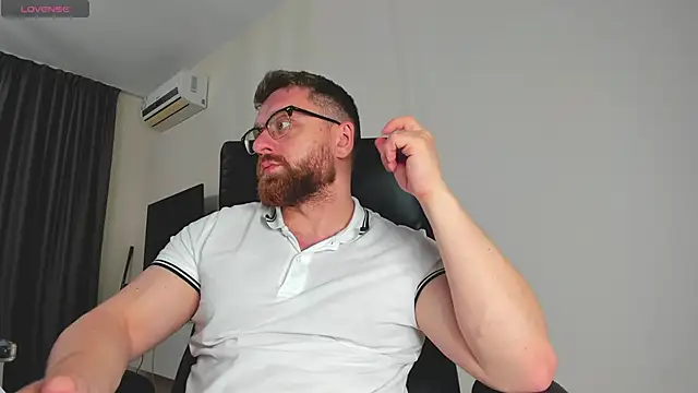 Findom guy online show from March 13, 2026, 8:47 pm