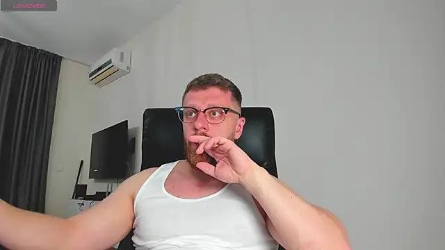 Findom guy online show from March 3, 2026, 10:44 am