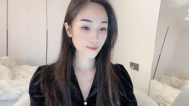 Snapshot of MIa59 chatting on February 11, 2026, 12:32 am MIa59 online show from February 11, 2026, 12:32 am