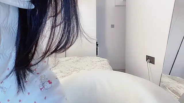 Snapshot of MIa59 chatting on March 16, 2026, 12:40 am MIa59 online show from March 16, 2026, 12:40 am