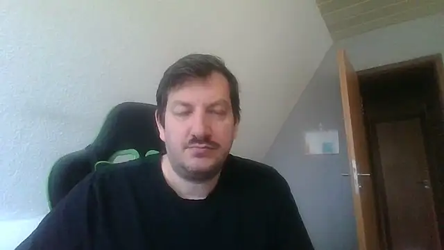 Snapshot of Golffahrer1982 chatting on October 29, 2025, 10:25 am Golffahrer1982 online show from October 29, 2025, 10:25 am