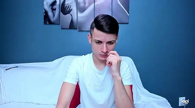 andboyfor6 online show from December 22, 2024, 12:38 pm