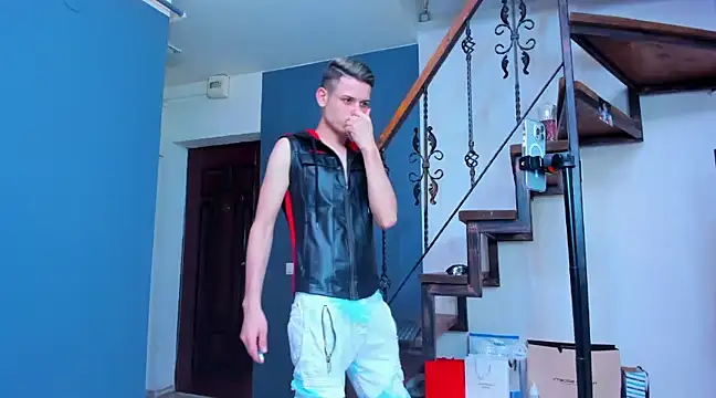 andboyfor6 online show from February 15, 2025, 8:56 pm