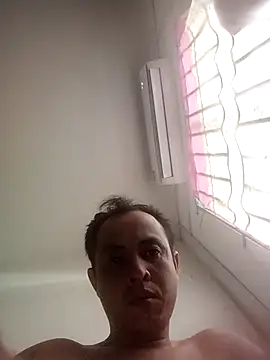 Snapshot of KingKaizo96 chatting on October 13, 2025, 1:18 am KingKaizo96 online show from October 13, 2025, 1:18 am