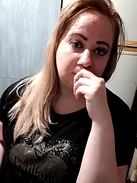 D Marinna online show from February 21, 2026, 7:05 pm