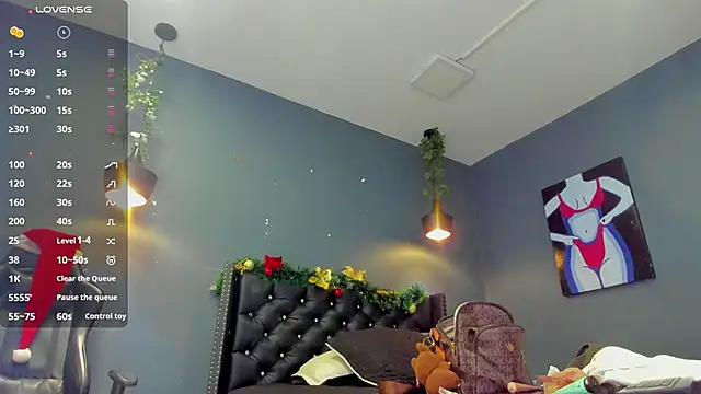 Sophiietaylor online show from December 5, 2025, 11:31 am