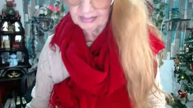 KarimaSarabe online show from December 22, 2025, 8:42 pm