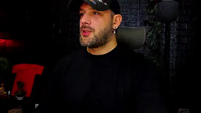 LexXHardy online show from October 28, 2025, 6:40 pm