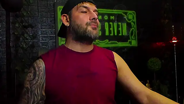 LexXHardy online show from December 15, 2025, 7:31 pm