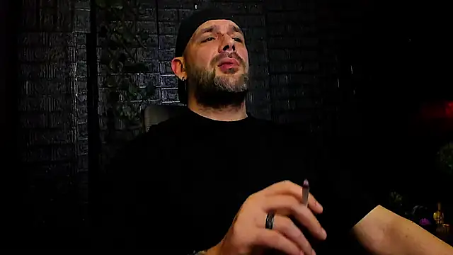 LexXHardy online show from December 22, 2025, 12:44 am