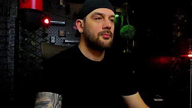 LexXHardy online show from April 1, 2026, 2:47 pm