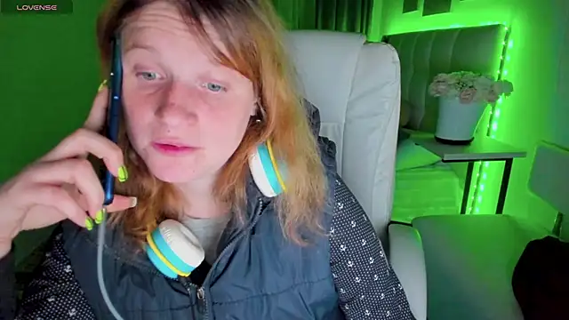 Kathlyn  Heath online show from November 2, 2025, 7:08 pm