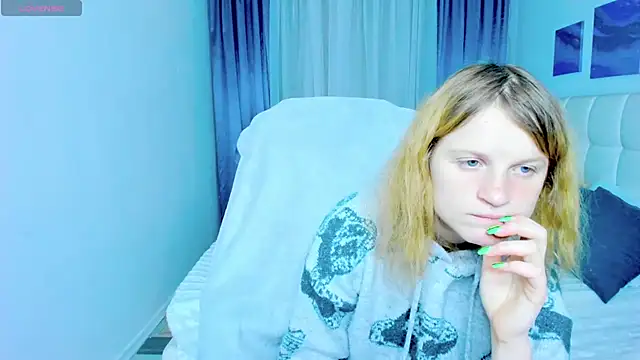 Kathlyn  Heath online show from November 19, 2025, 7:14 pm