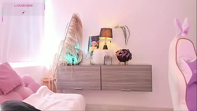 Anngel 1 online show from April 18, 2026, 7:07 pm