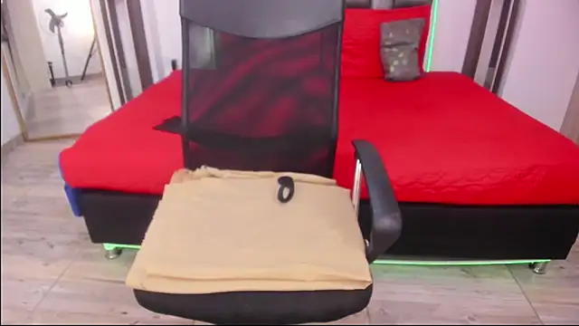 michacosio online show from May 27, 2026, 3:03 am