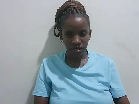 Snapshot of prettybeee chatting on February 8, 2026, 7:22 pm prettybeee online show from February 8, 2026, 7:22 pm