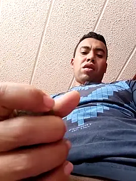 Snapshot of Diego_leon27 chatting on October 12, 2025, 1:01 pm Diego leon27 online show from October 12, 2025, 1:01 pm