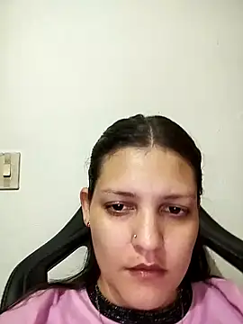 Mia Hampton online show from January 6, 2026, 11:42 pm