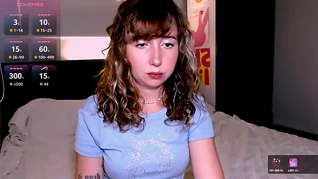 Cosmo Riri online show from October 17, 2025, 12:29 pm