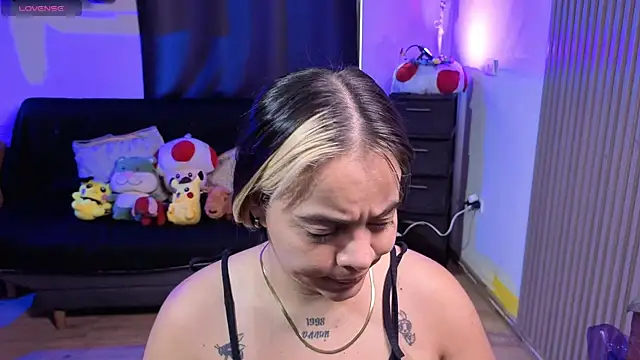 Cuttiealice online show from December 14, 2025, 12:33 pm