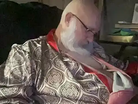 Snapshot of 44jon44 chatting on December 23, 2024, 2:35 am 44jon44 online show from December 23, 2024, 2:35 am