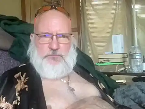 Snapshot of 44jon44 chatting on December 8, 2024, 9:08 pm 44jon44 online show from December 8, 2024, 9:08 pm