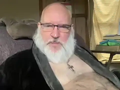 Snapshot of 44jon44 chatting on December 22, 2024, 8:25 pm 44jon44 online show from December 22, 2024, 8:25 pm