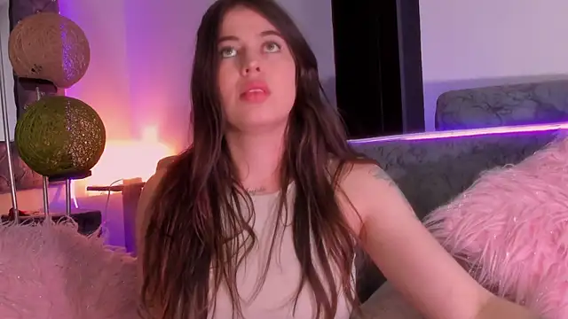 Snapshot of zoe_kittylove chatting on January 13, 2026, 5:44 am zoe kittylove online show from January 13, 2026, 5:44 am