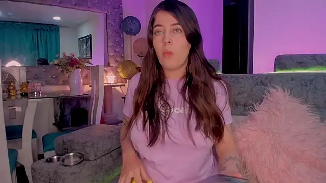 Snapshot of zoe_kittylove chatting on November 4, 2025, 4:05 am zoe kittylove online show from November 4, 2025, 4:05 am