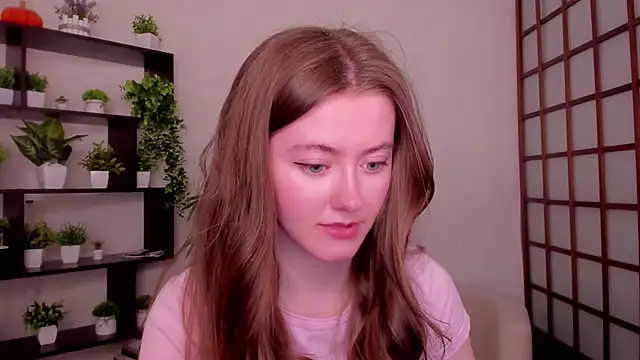 KateCuddle online show from April 24, 2026, 2:35 am