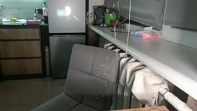 Snapshot of delightful_sofi chatting on October 13, 2025, 7:59 pm delightful sofi online show from October 13, 2025, 7:59 pm