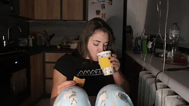 Snapshot of delightful_sofi chatting on October 24, 2025, 7:46 pm delightful sofi online show from October 24, 2025, 7:46 pm