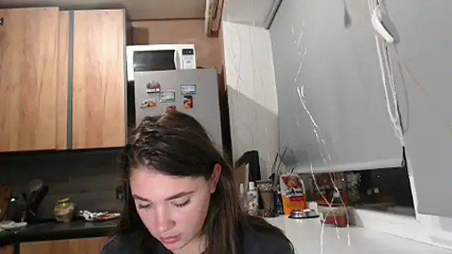 Snapshot of delightful_sofi chatting on November 5, 2025, 6:33 pm delightful sofi online show from November 5, 2025, 6:33 pm