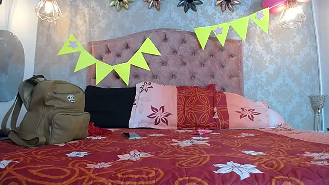 SHARICK GRECO online show from October 4, 2025, 12:17 pm