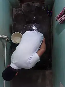 Kolkataboyroy online show from November 8, 2025, 5:11 am