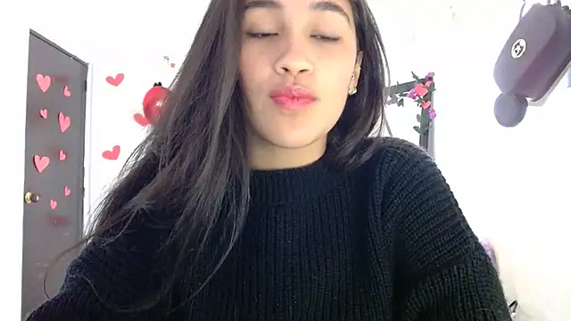 InocentHeaven1 online show from February 18, 2025, 1:33 pm