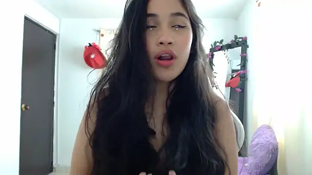 InocentHeaven1 online show from February 7, 2025, 4:24 pm