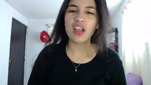 InocentHeaven1 online show from February 4, 2025, 12:33 pm