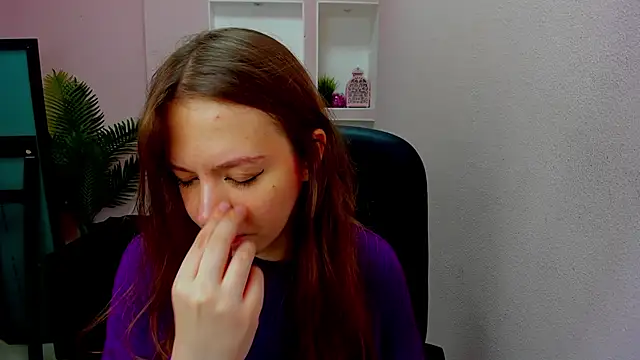 Persephoni online show from November 9, 2025, 10:30 am