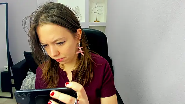 Persephoni online show from March 30, 2026, 10:39 am