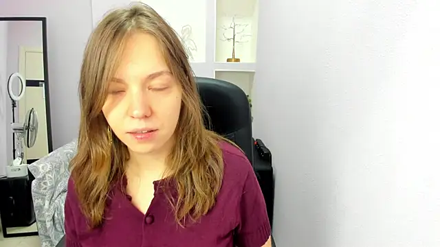 Persephoni online show from March 13, 2026, 3:39 pm