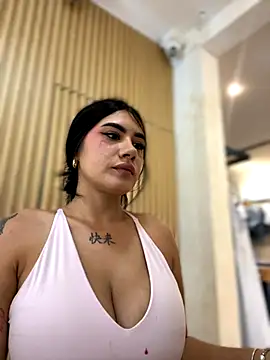 clarachanelricek online show from October 9, 2025, 7:14 pm