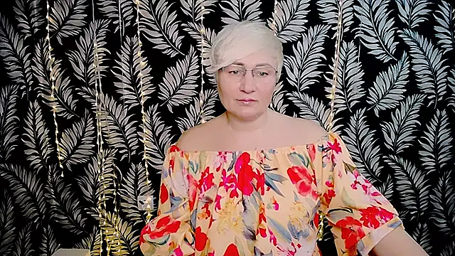 Olivia playful online show from March 6, 2026, 12:44 pm