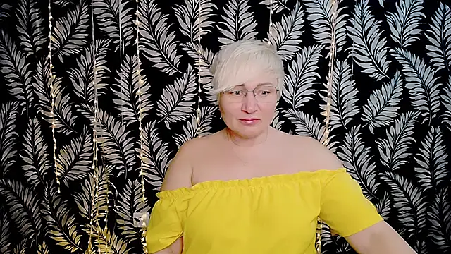 Olivia playful online show from March 15, 2026, 12:45 pm